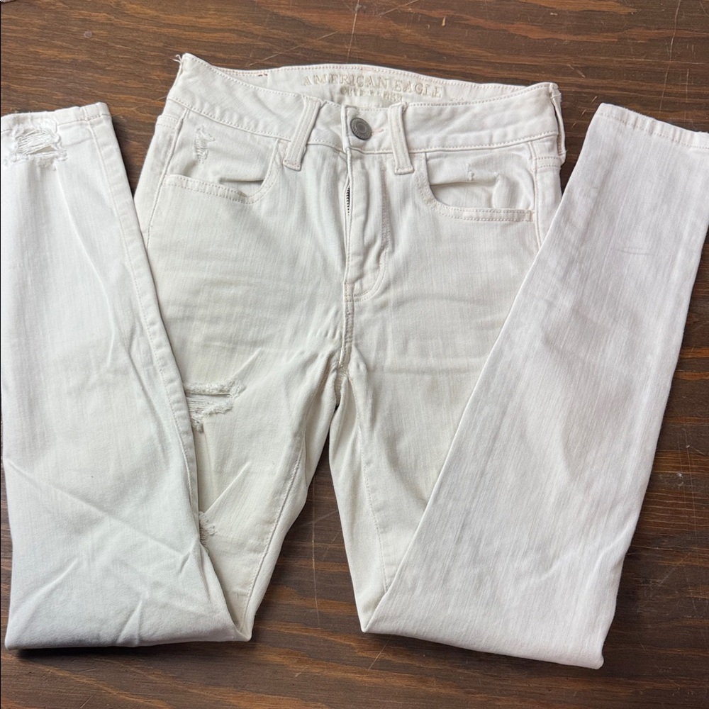 American Eagle Outfitters White Distressed Skinny Jeans